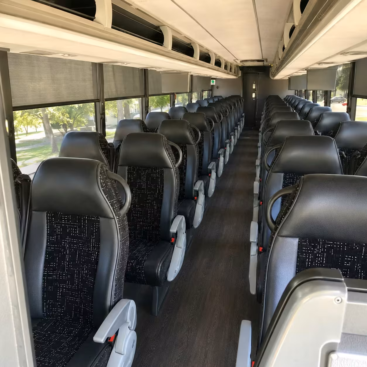 bridgeport charter bus rentals to the science center and zoo