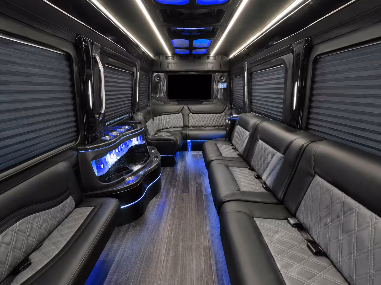 bridgeport conference shuttle buses to hartford and mohegan sun