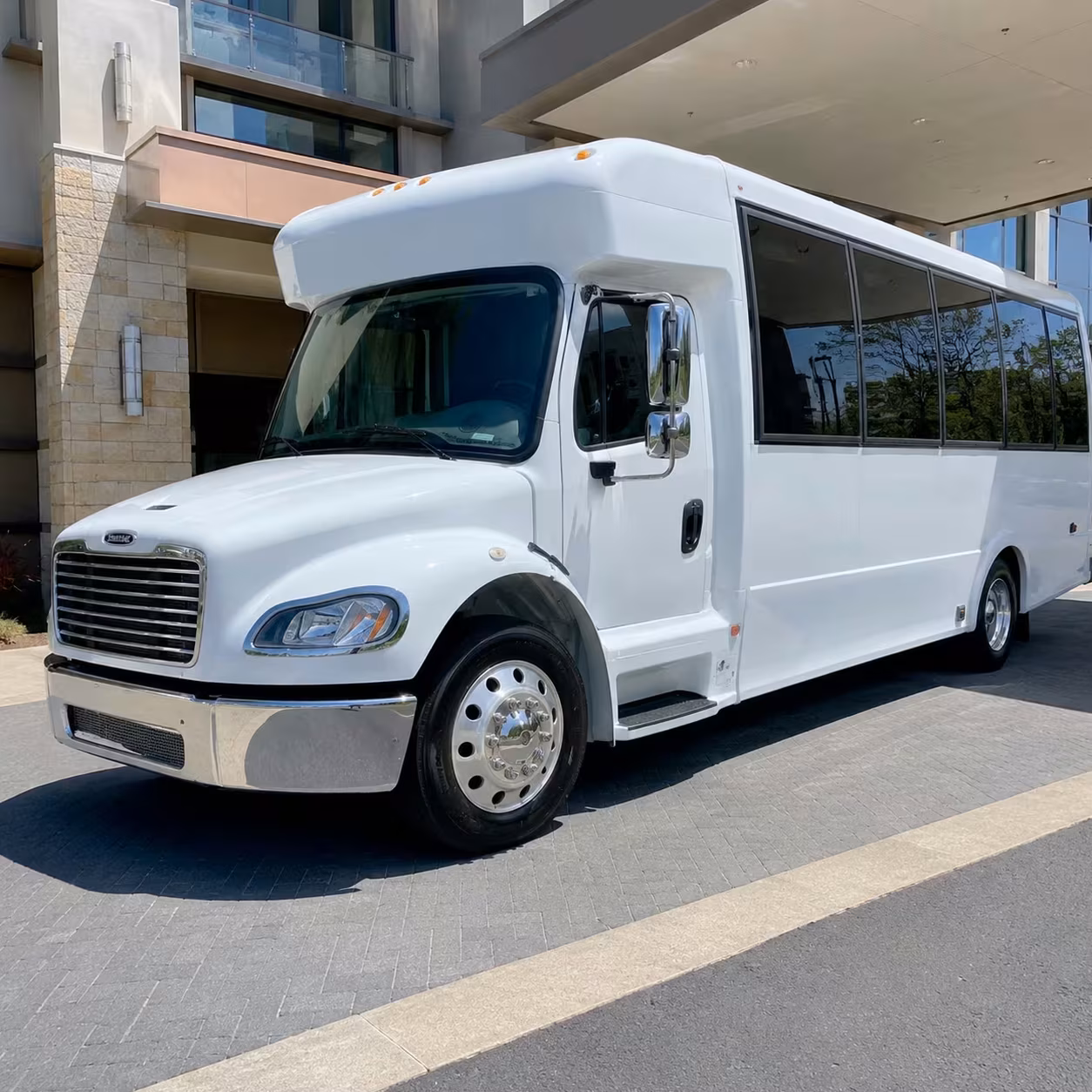 minibus rentals for bridgeport performing arts and nature trips
